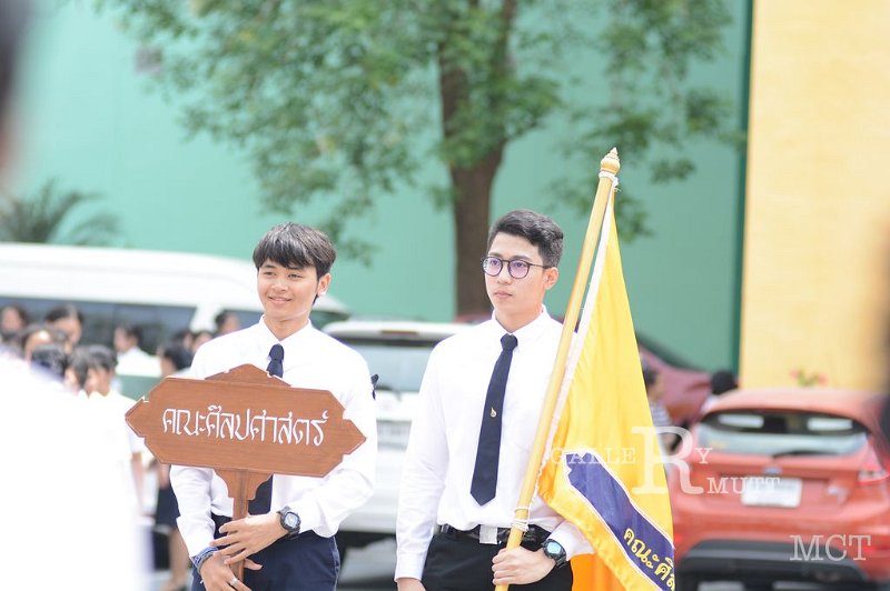 201703-mct-02157.jpg - graduation 30