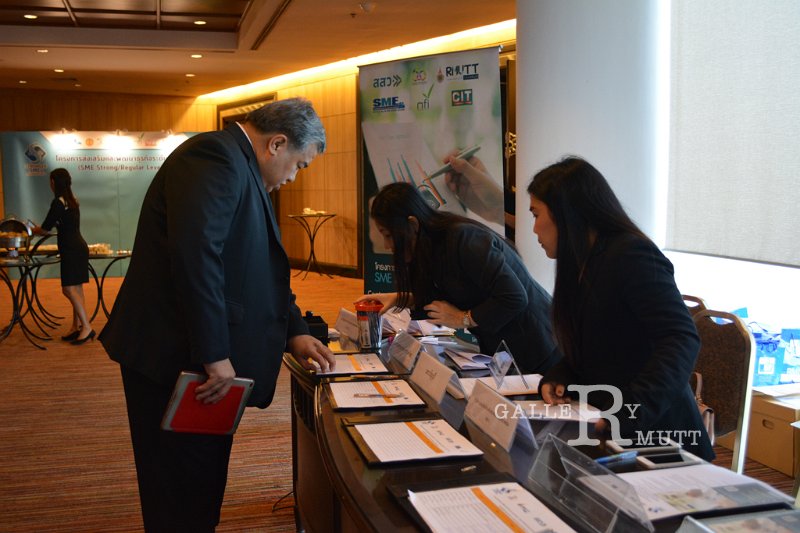 20170928-SMEs_Strong-02.jpg