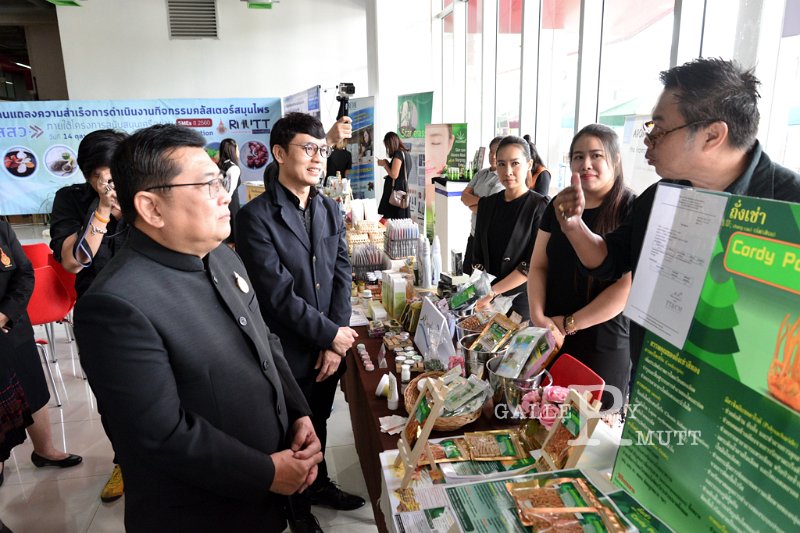 20171014-SMEs2560-230.jpg - RmUtt