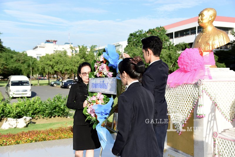 20171020-obeisance-99.jpg