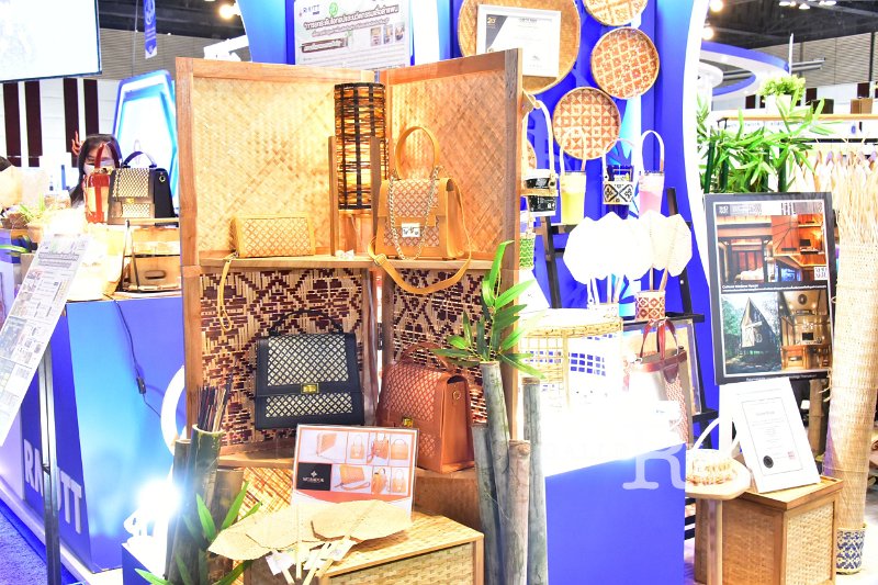 20211123-ThailandResearch-012.JPG