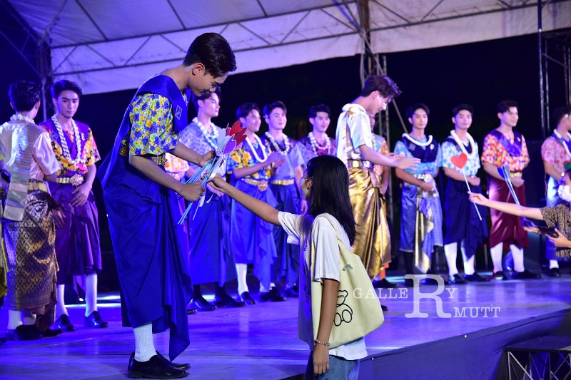 20221107-LoyKratong-139.JPG