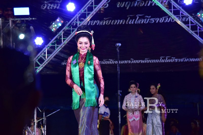 20221108-LoyKratong-078.JPG