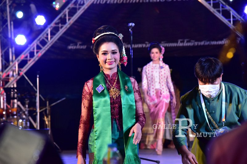 20221108-LoyKratong-080.JPG