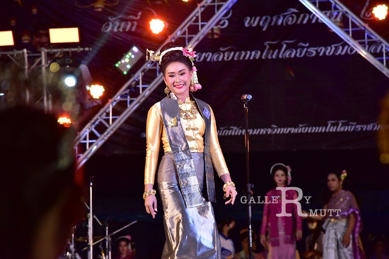 20221108-LoyKratong-090.JPG