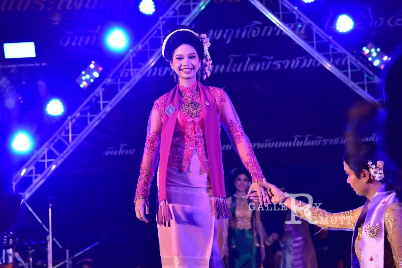20221108-LoyKratong-095.JPG