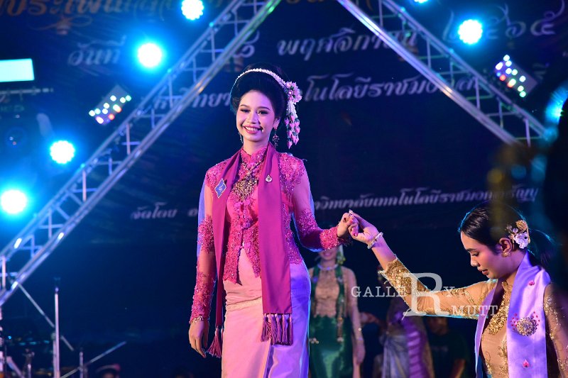 20221108-LoyKratong-096.JPG