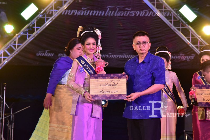 20221108-LoyKratong-300.JPG