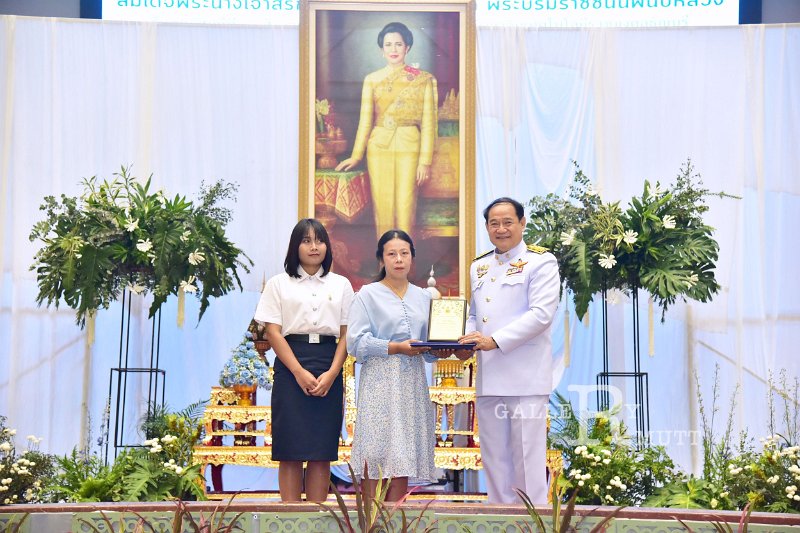 20230810-give-a-blessing-174.JPG