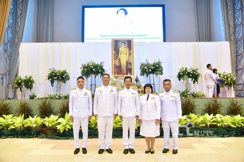 20230810-give-a-blessing-220.JPG