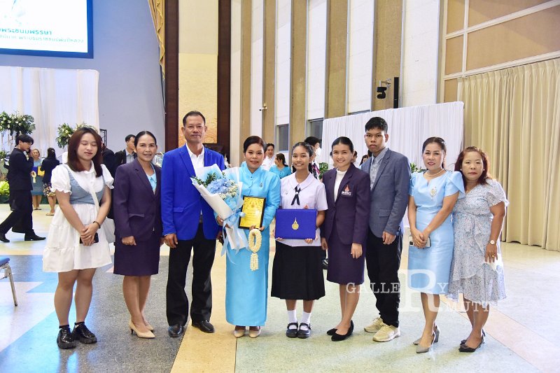 20230810-give-a-blessing-235.JPG