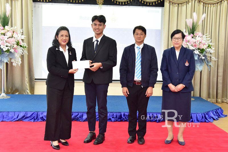 20240510-rotary-scholarship-073.JPG
