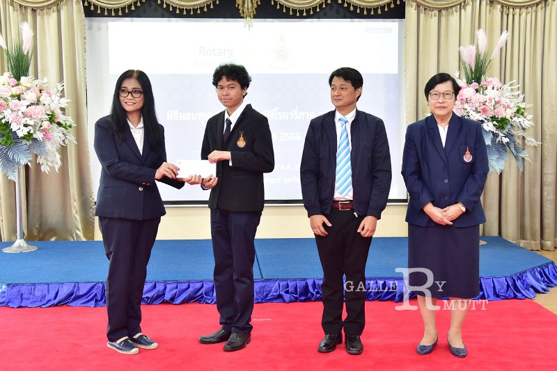 20240510-rotary-scholarship-075.JPG