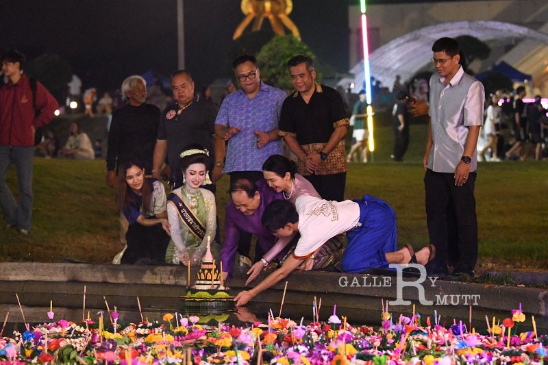 20241115-rmutt-Loy-Kratong-Festival-249.JPG