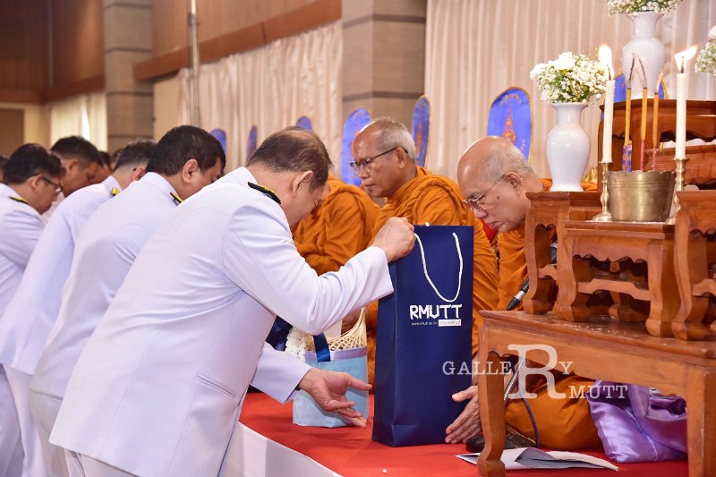 20250807-offerblessings_305.JPG