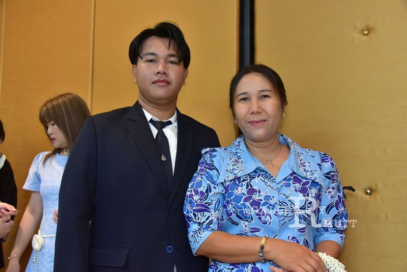 20260811-Mother's-Day_320.JPG
