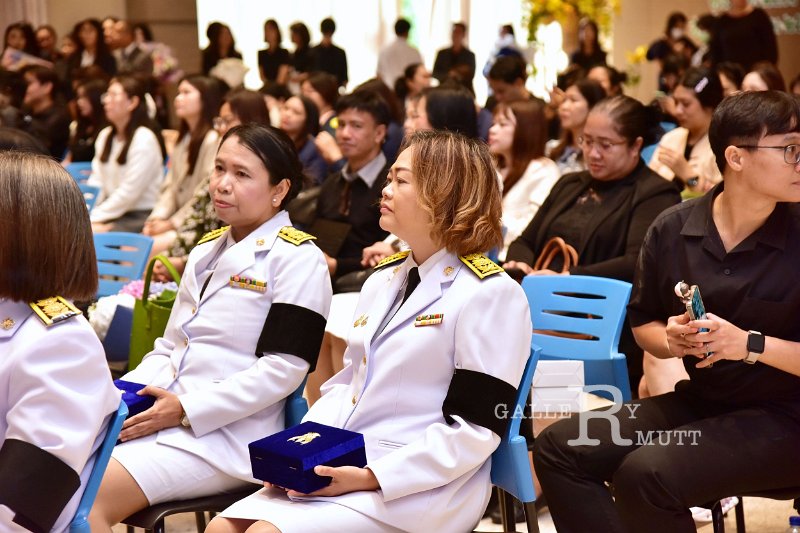 20260908receive-a-royal-decoration_146.JPG