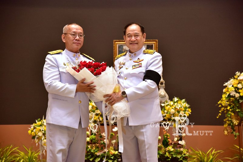 20260908receive-a-royal-decoration_160.JPG