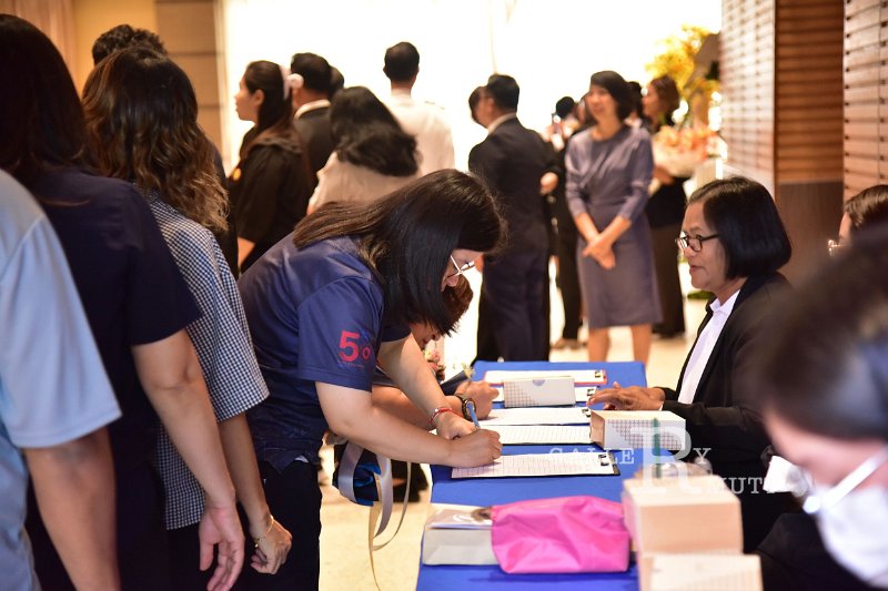 20260908receive-a-royal-decoration_19.JPG