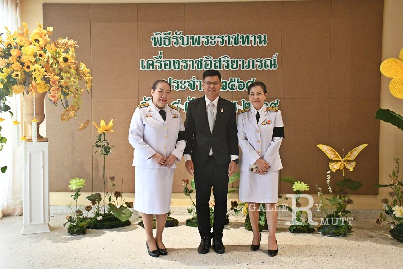 20260908receive-a-royal-decoration_235.JPG