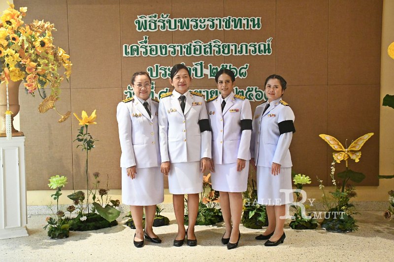 20260908receive-a-royal-decoration_256.JPG