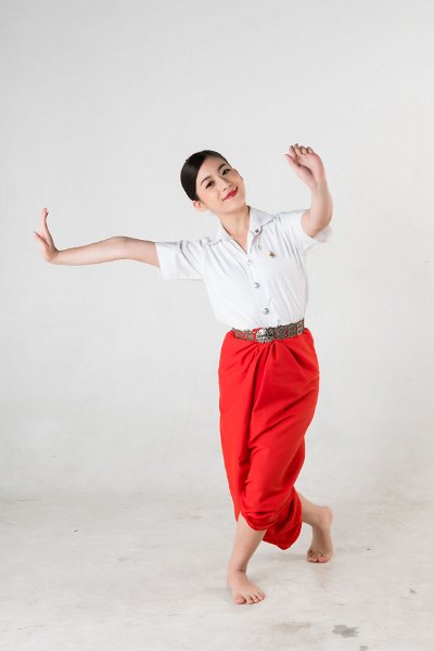 Presenter-2566-Fa-03.jpg