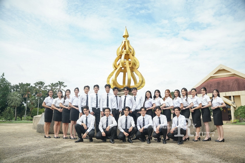 RMUTT Presenter-2567-Sculpture University-02.jpg