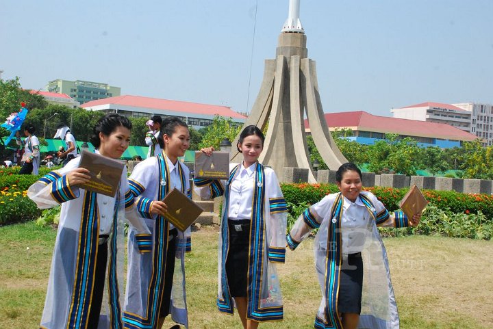 DSC_0755.JPG - rmutt