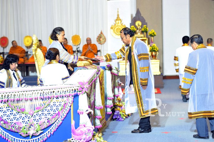 2013-11-05-Princess-Sirindhorn--018.jpg