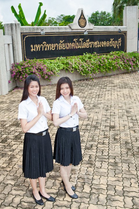 25540828_002.jpg