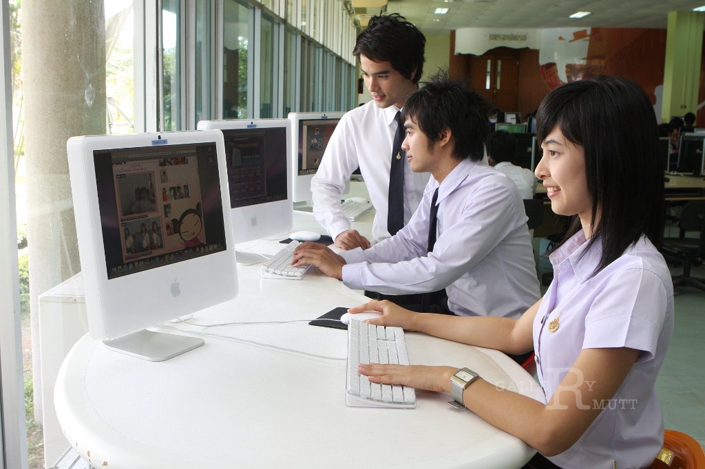 Presenter_09.JPG - Presenter RMUTT ปี 2551(Library)