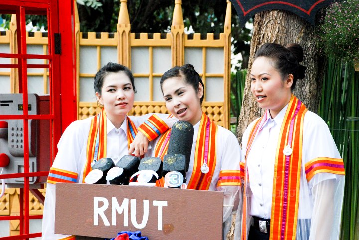 25551124-DSC_0288.jpg - รับปริญญาครั้งที่ 26 มทร