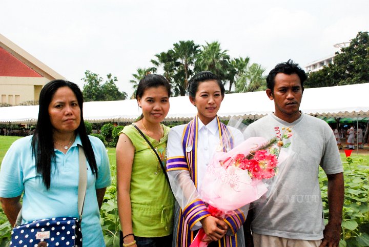 25551124-DSC_0314.jpg - รับปริญญาครั้งที่ 26 มทร