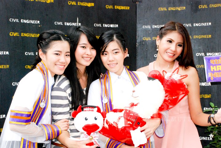 25551124-DSC_0399.jpg - รับปริญญาครั้งที่ 26 มทร
