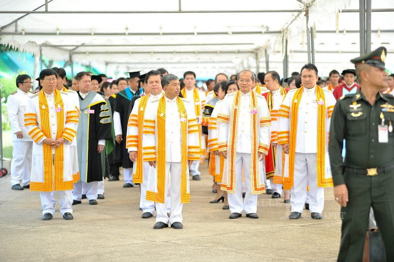 INT_8635.jpg - พิธีพระราชทานปริญญาบัตร ครั้งที่ 26