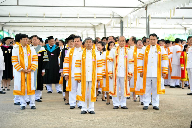 INT_8636.jpg - พิธีพระราชทานปริญญาบัตร ครั้งที่ 26