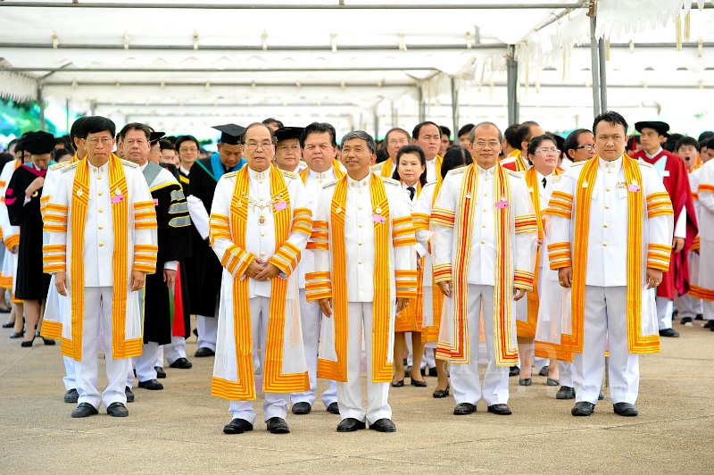 INT_8642.jpg - พิธีพระราชทานปริญญาบัตร ครั้งที่ 26