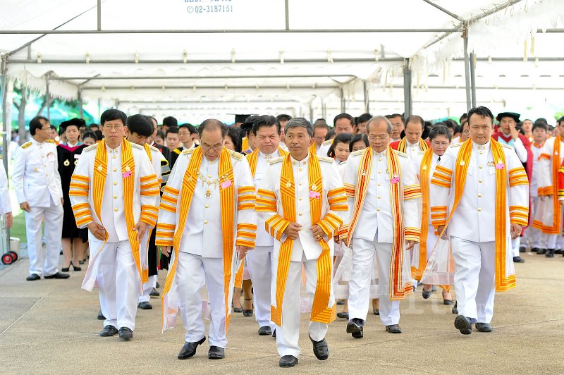 INT_8654.jpg - พิธีพระราชทานปริญญาบัตร ครั้งที่ 26