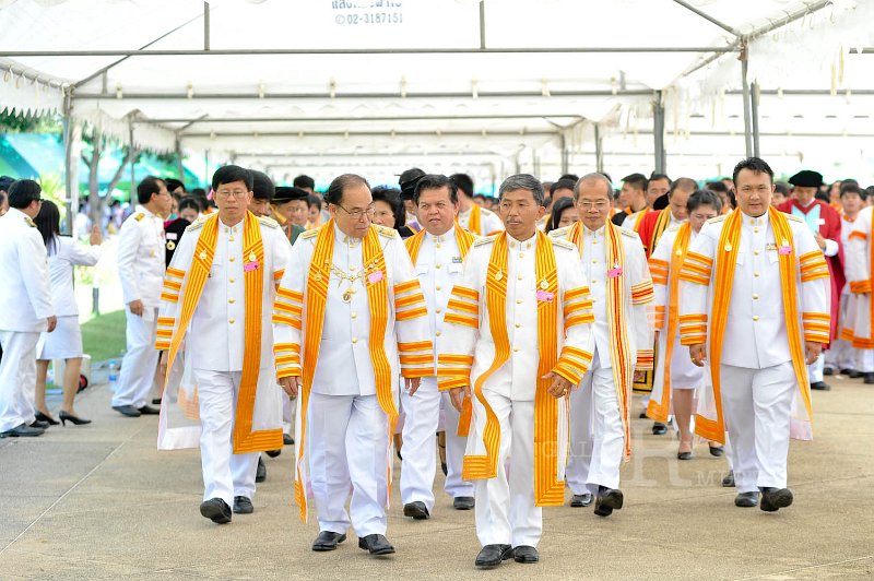 INT_8655.jpg - พิธีพระราชทานปริญญาบัตร ครั้งที่ 26