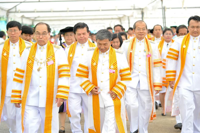 INT_8661.jpg - พิธีพระราชทานปริญญาบัตร ครั้งที่ 26